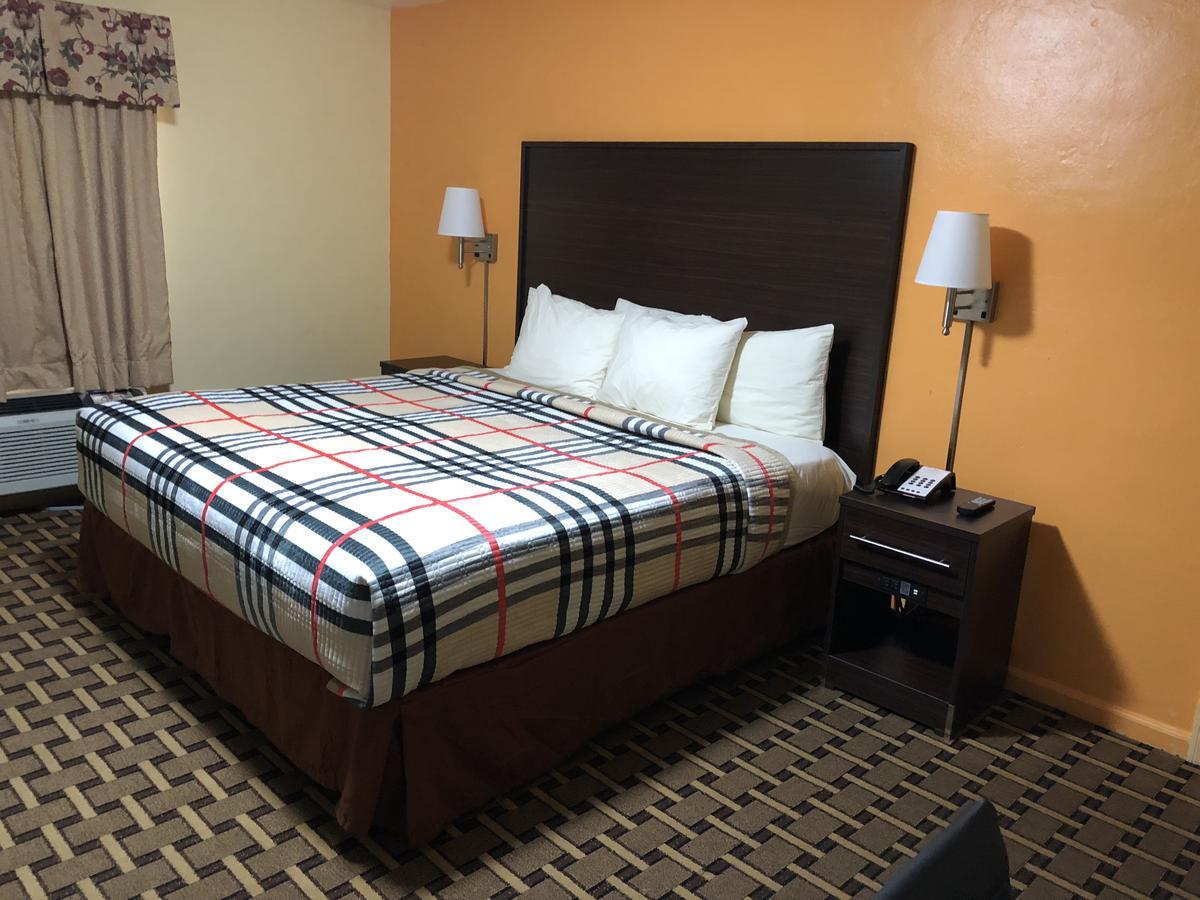 Old Kentucky Home Motel บาร์ดสทาวน์ ภายนอก รูปภาพ